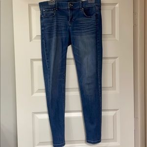 WHBM skinny ankle jeans Size 6